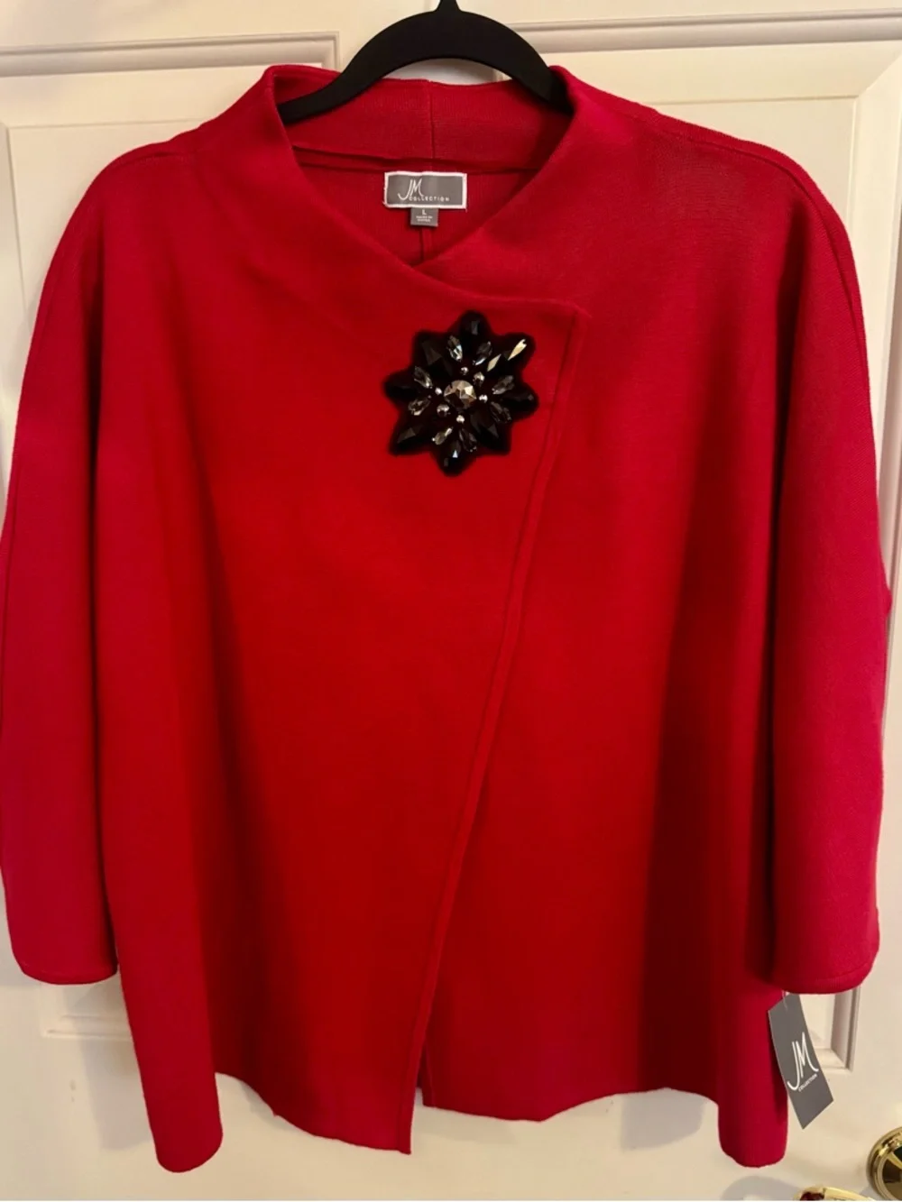 **NWT** JM Collection Red Asymmetrical Sweater Jacket & Jeweled Brooch Size - L - Picture 10 of 11